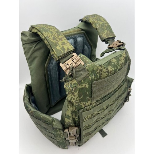 Бронежилет ЗАЩИТНИК в Бийске с кевларовым баллистическим пакетом C2, капами и бронеплитами Бр5