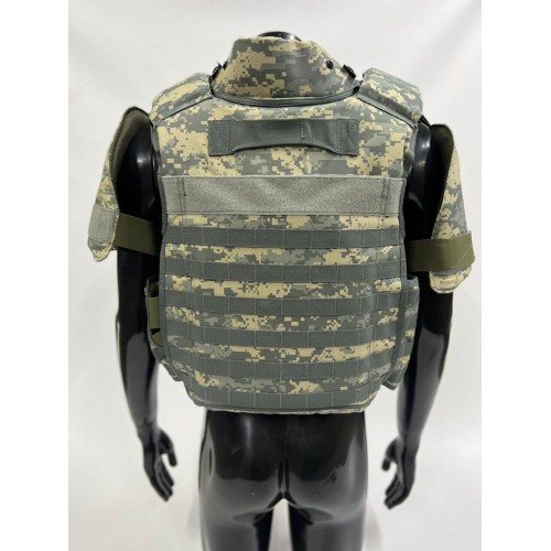 Военный бронежилет пиксельный с плитами в Бийске