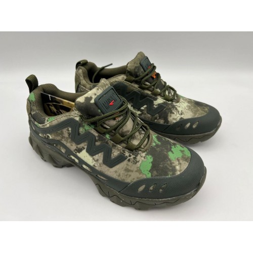 Треккинговые кроссовки «MAGNUM» летние в Бийске